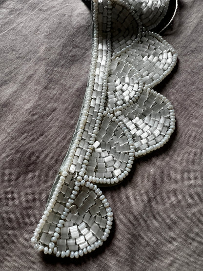 ビーズ刺繍の飾り襟(エクリュ)