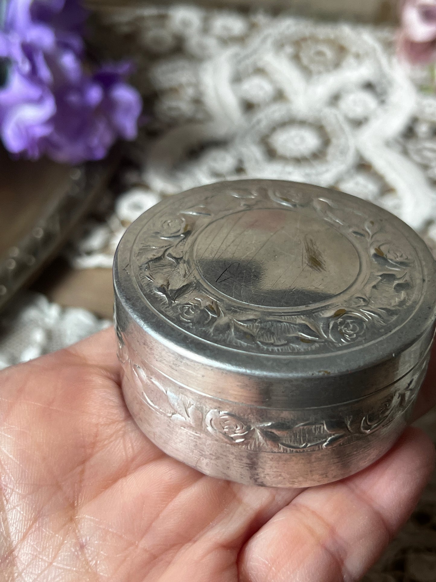 ★銀の小物ケース(薔薇)