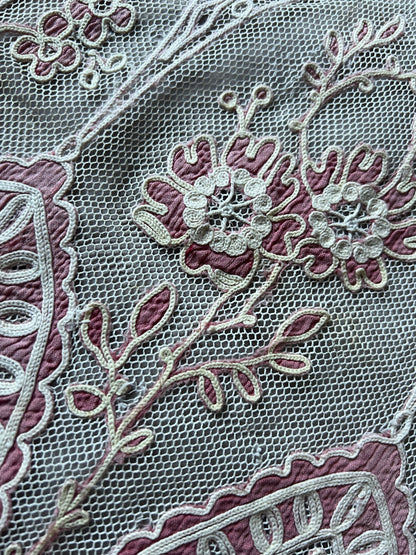 コルネリー刺繍のチュールカーテンペアセット