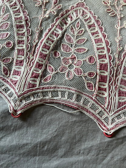 コルネリー刺繍のチュールカーテンペアセット