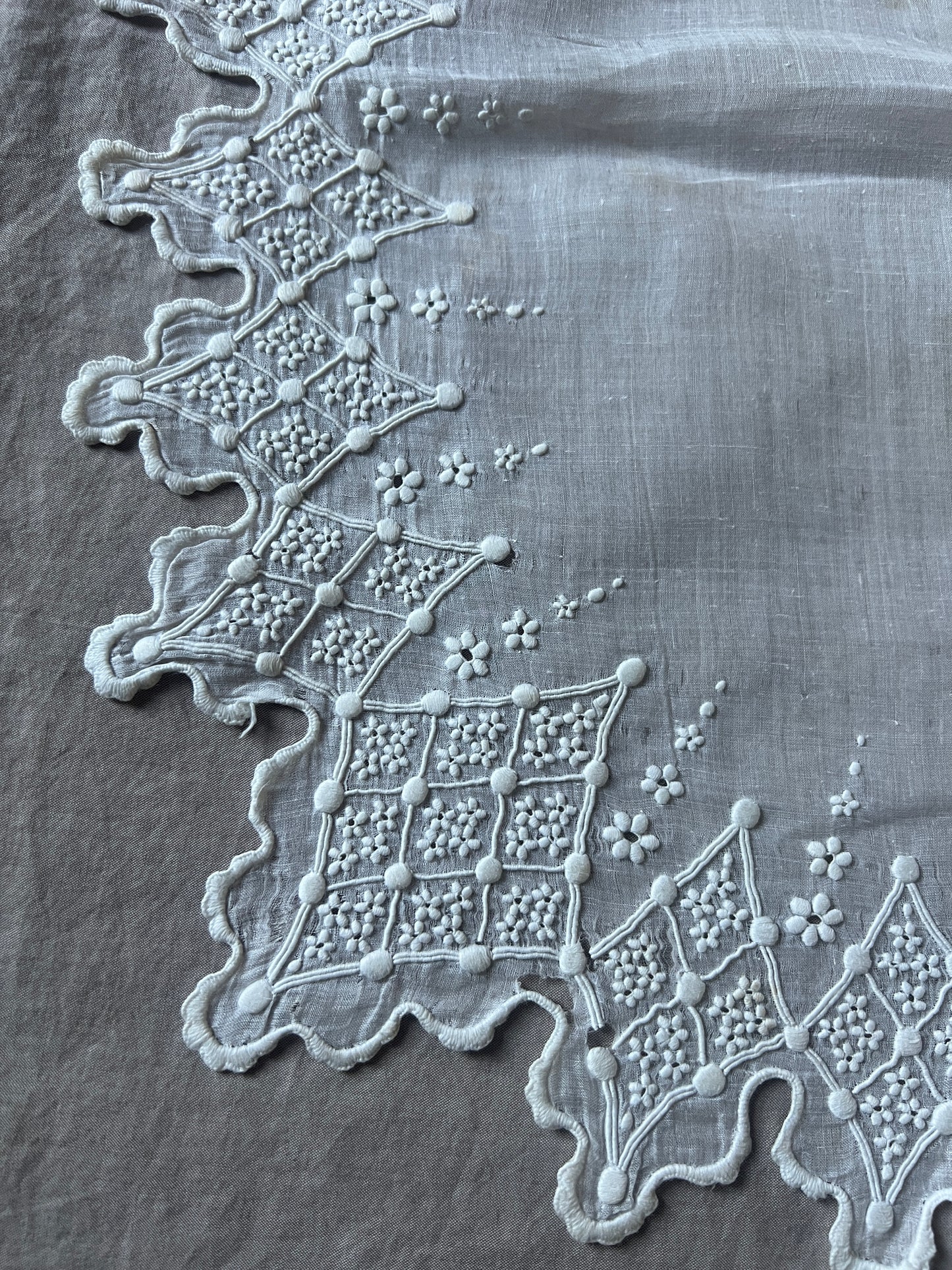 白刺繍婚礼用ハンカチ