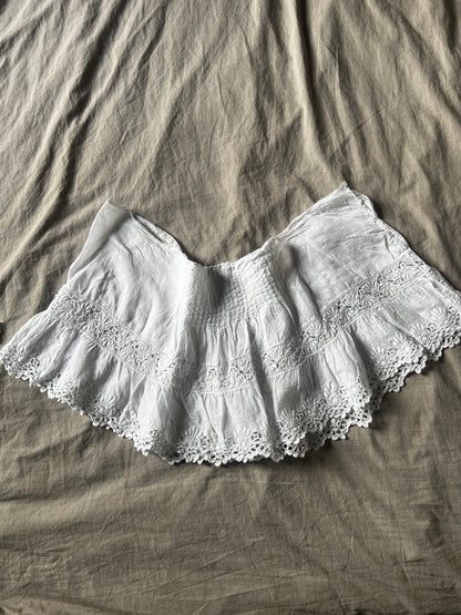 白刺繍のドレスパーツ