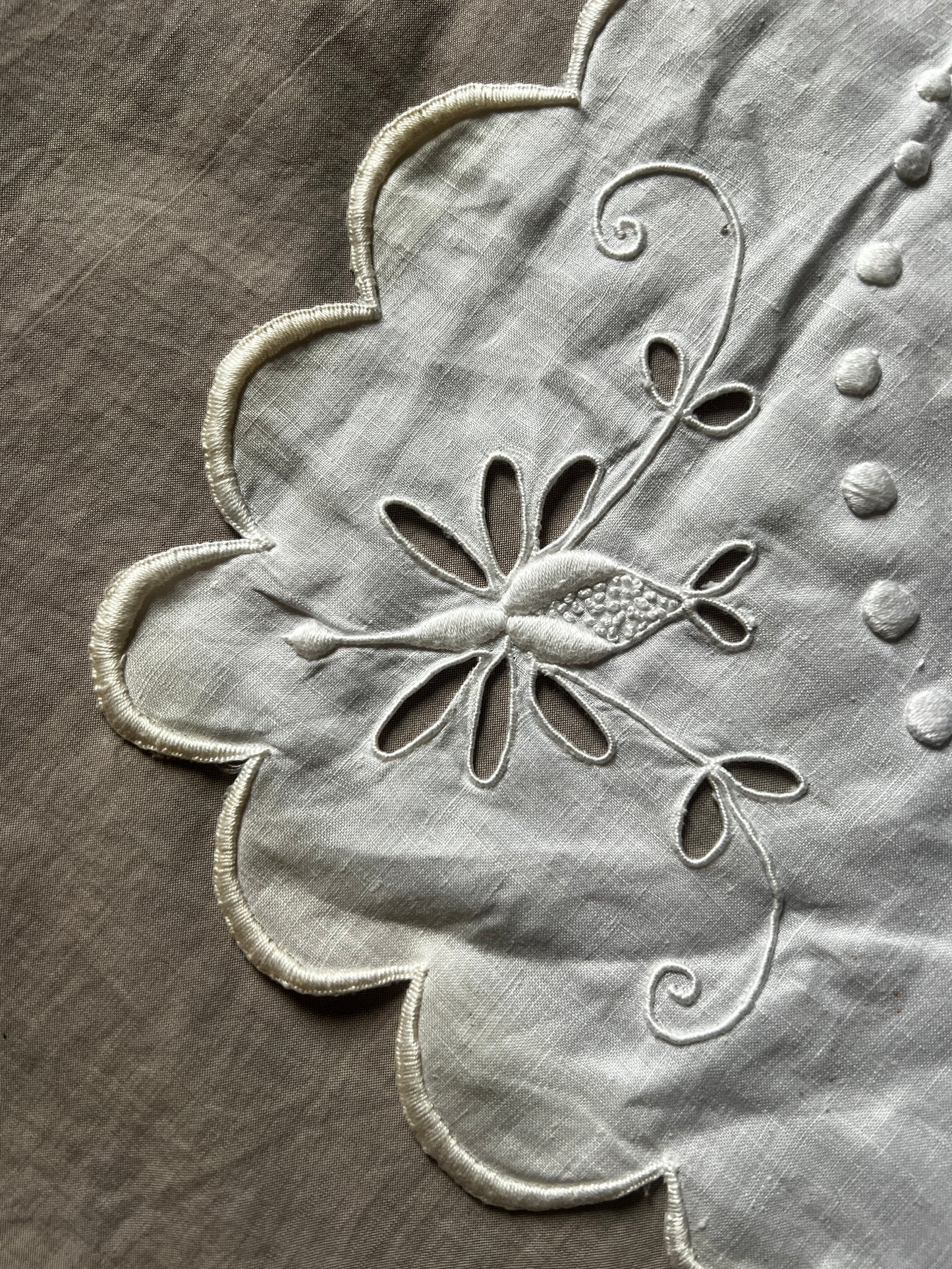 カットワーククロス