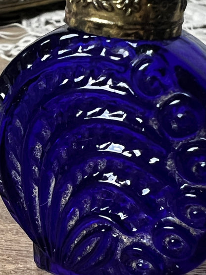 ★古い小瓶(ブルー)