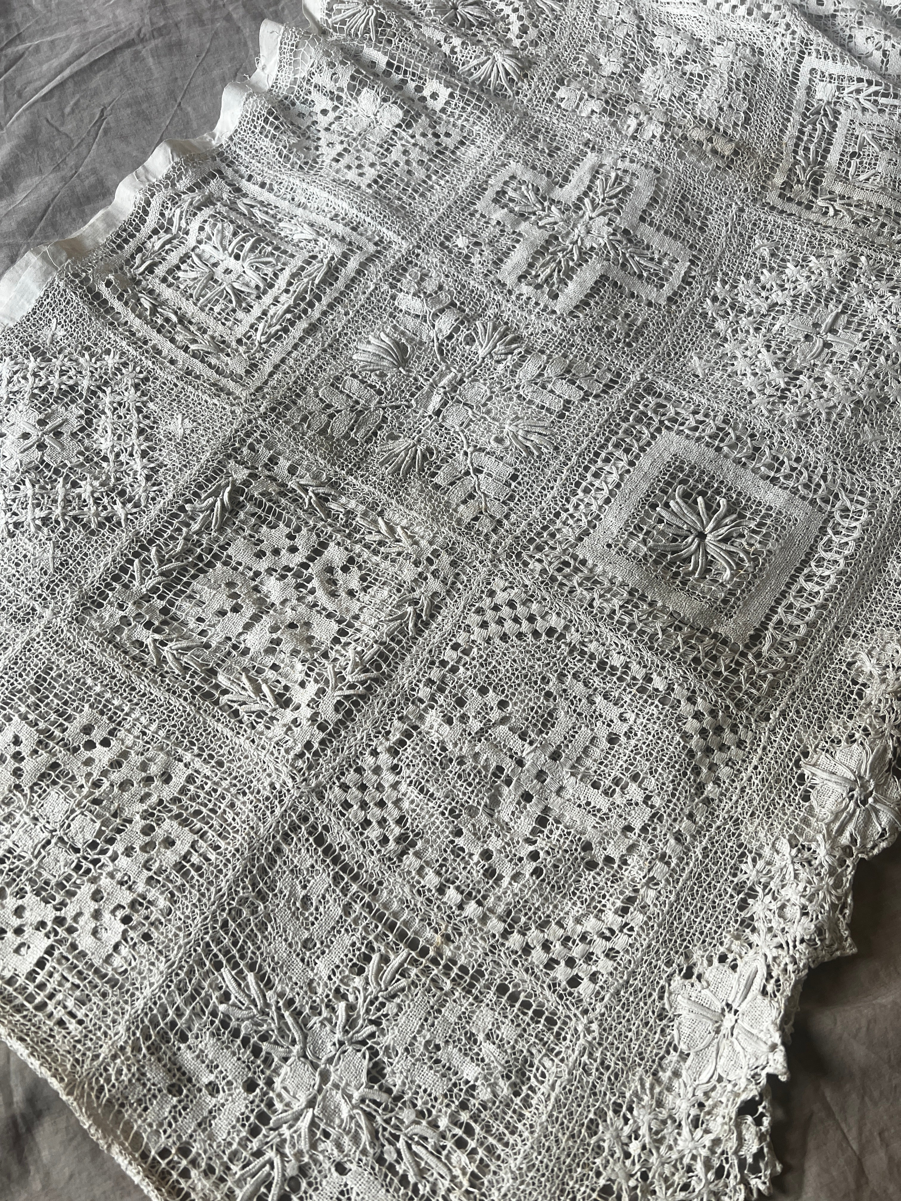 フィレレース飾り布 – France Antique 銀色アンティーク