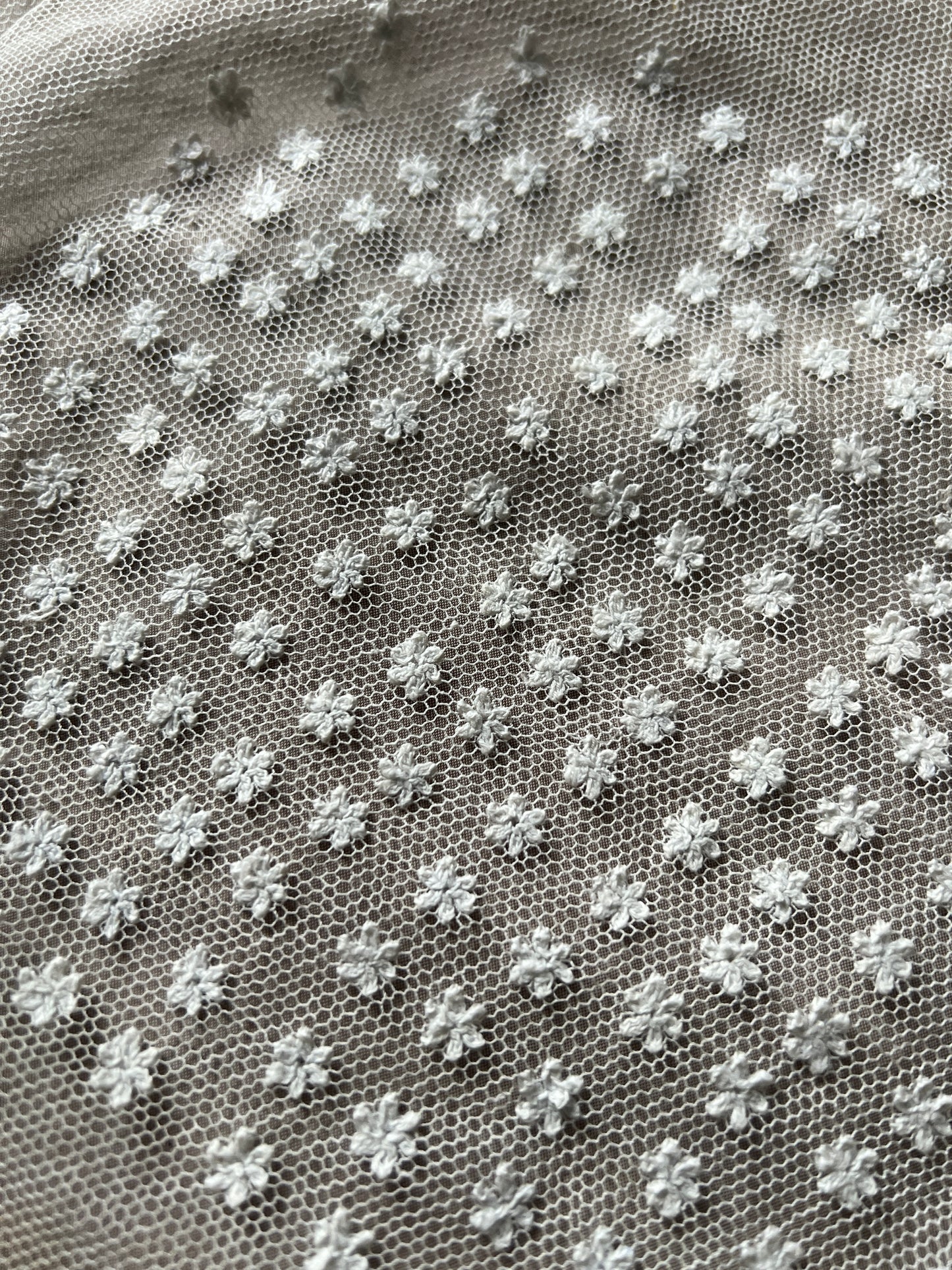 チュール刺繍ボネトップ