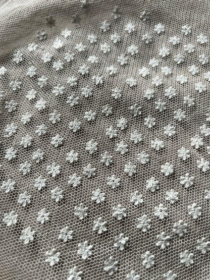 チュール刺繍ボネトップ