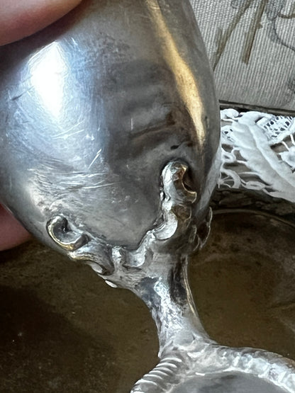 ★鳥足エッグスタンド