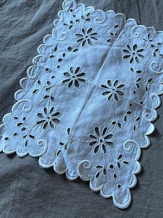 カットワーククロス