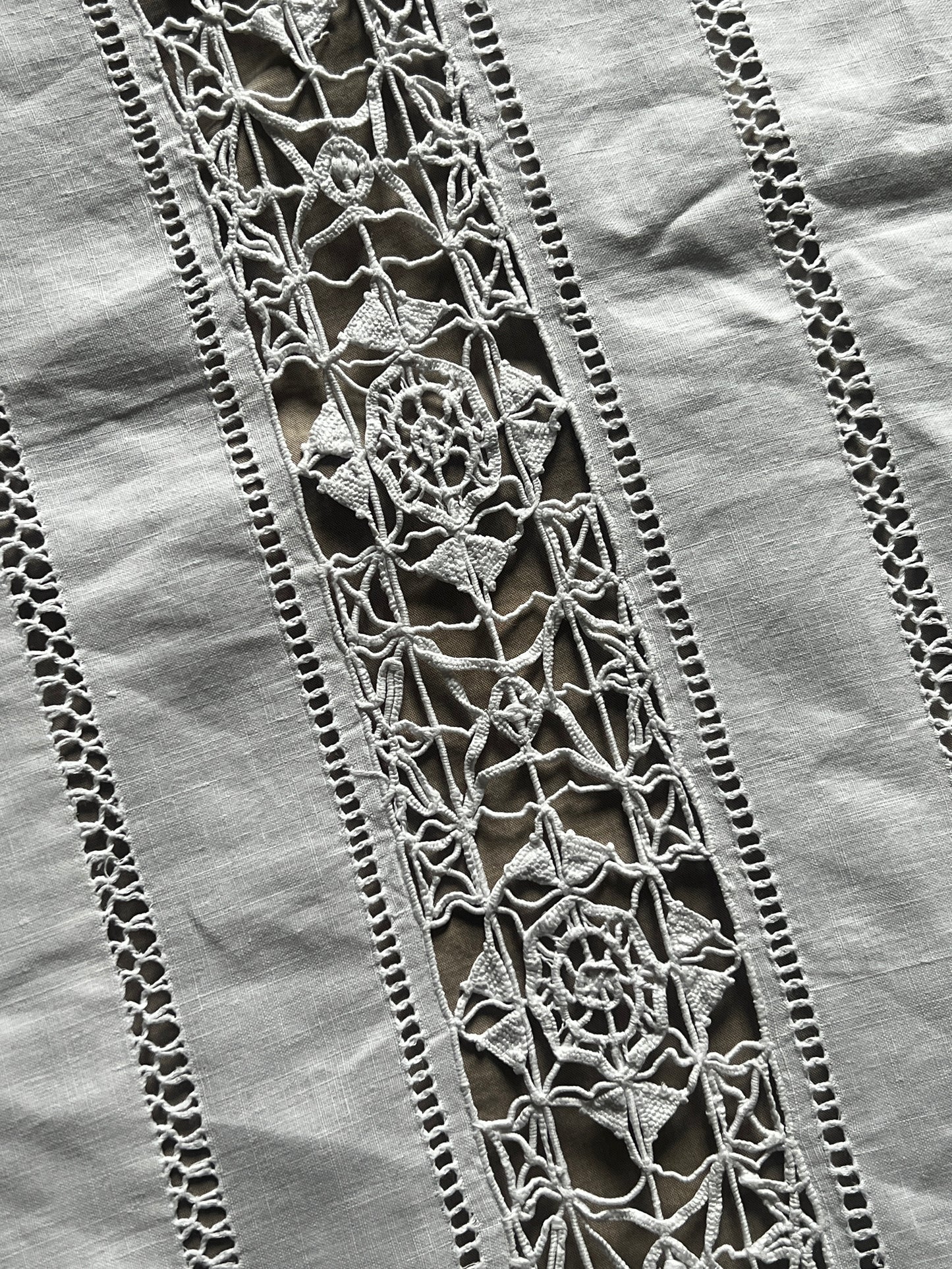 ニードルレースの端布