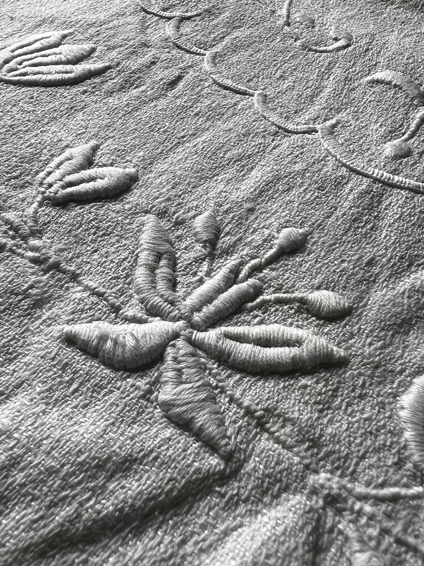 白刺繍ランジェリーサック