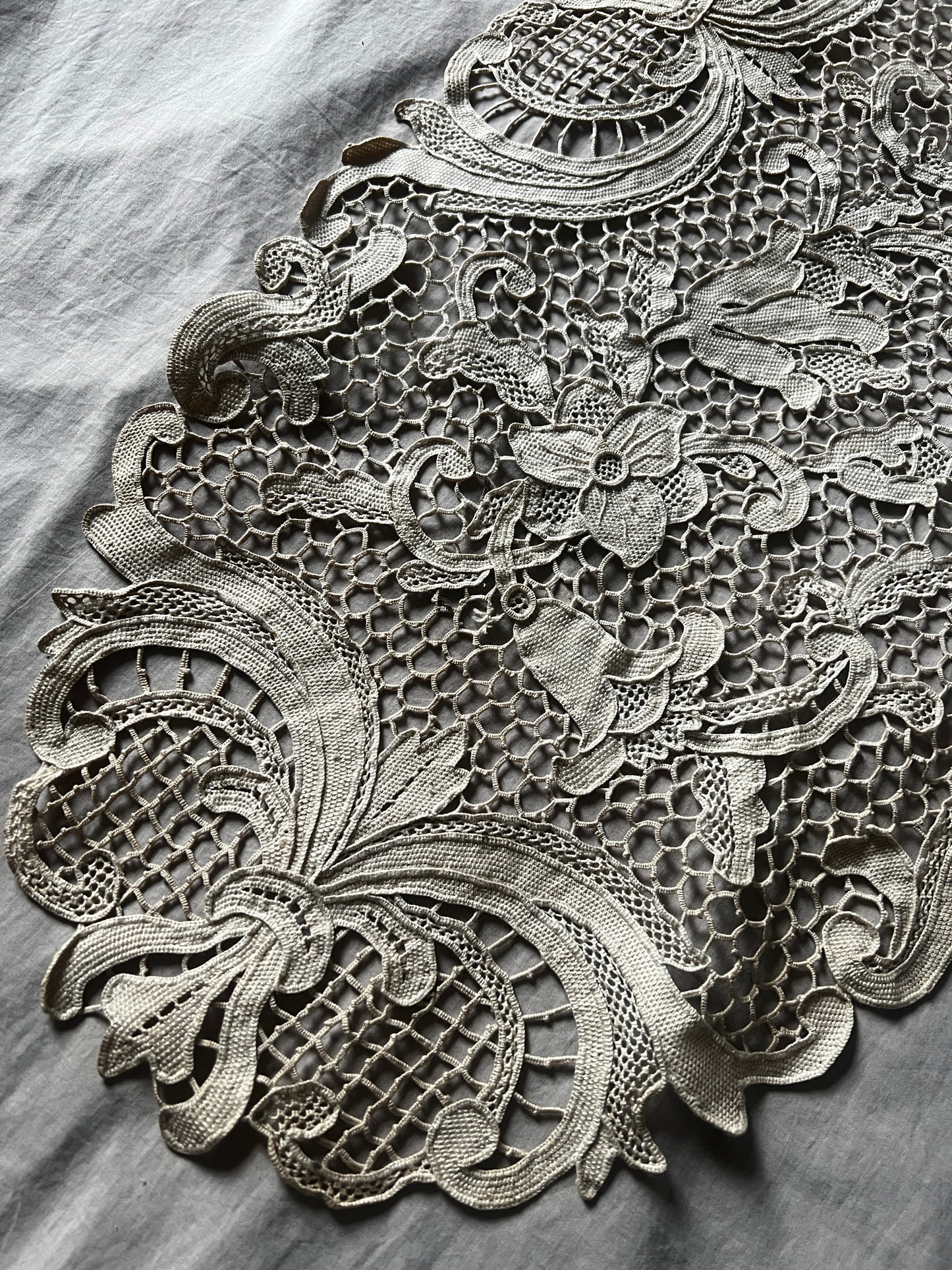 ★ニードルレース楕円クロス