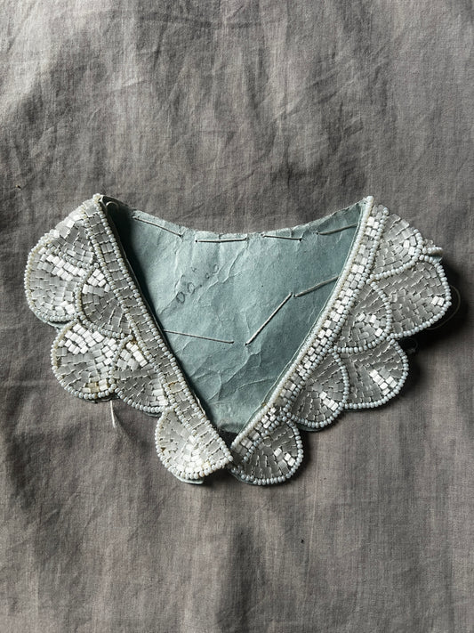 ビーズ刺繍の飾り襟(エクリュ)