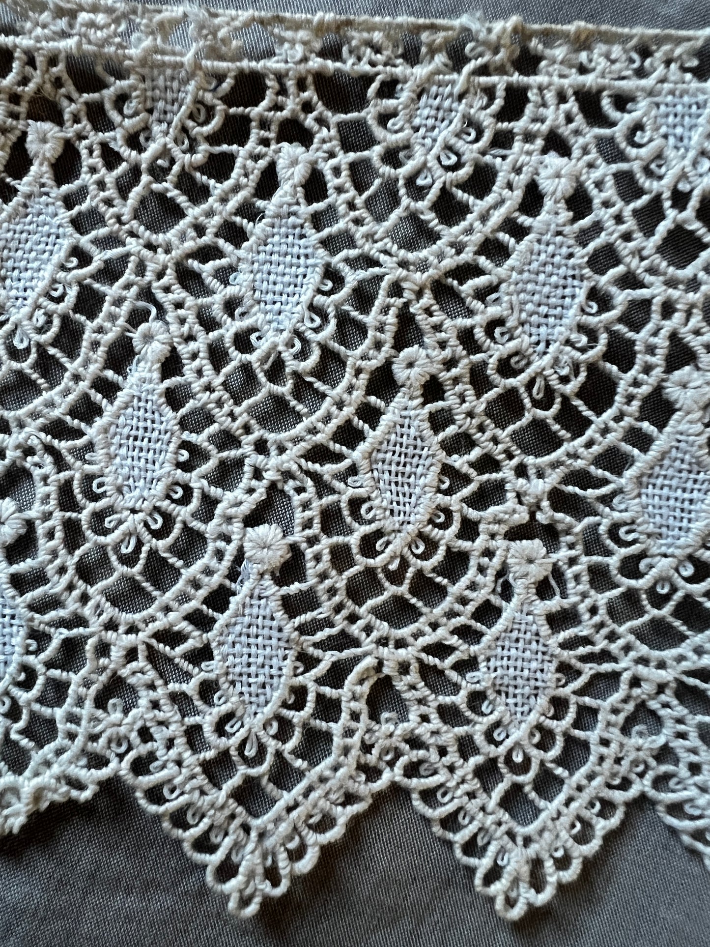 アンティークレース