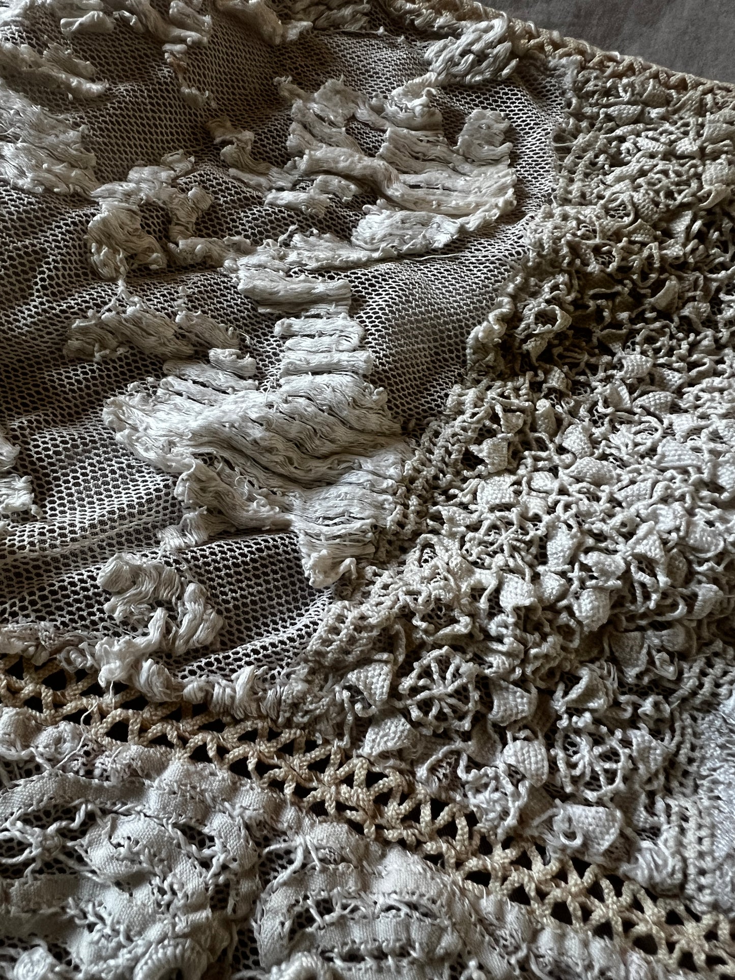 レース飾り端布(ダメージ)