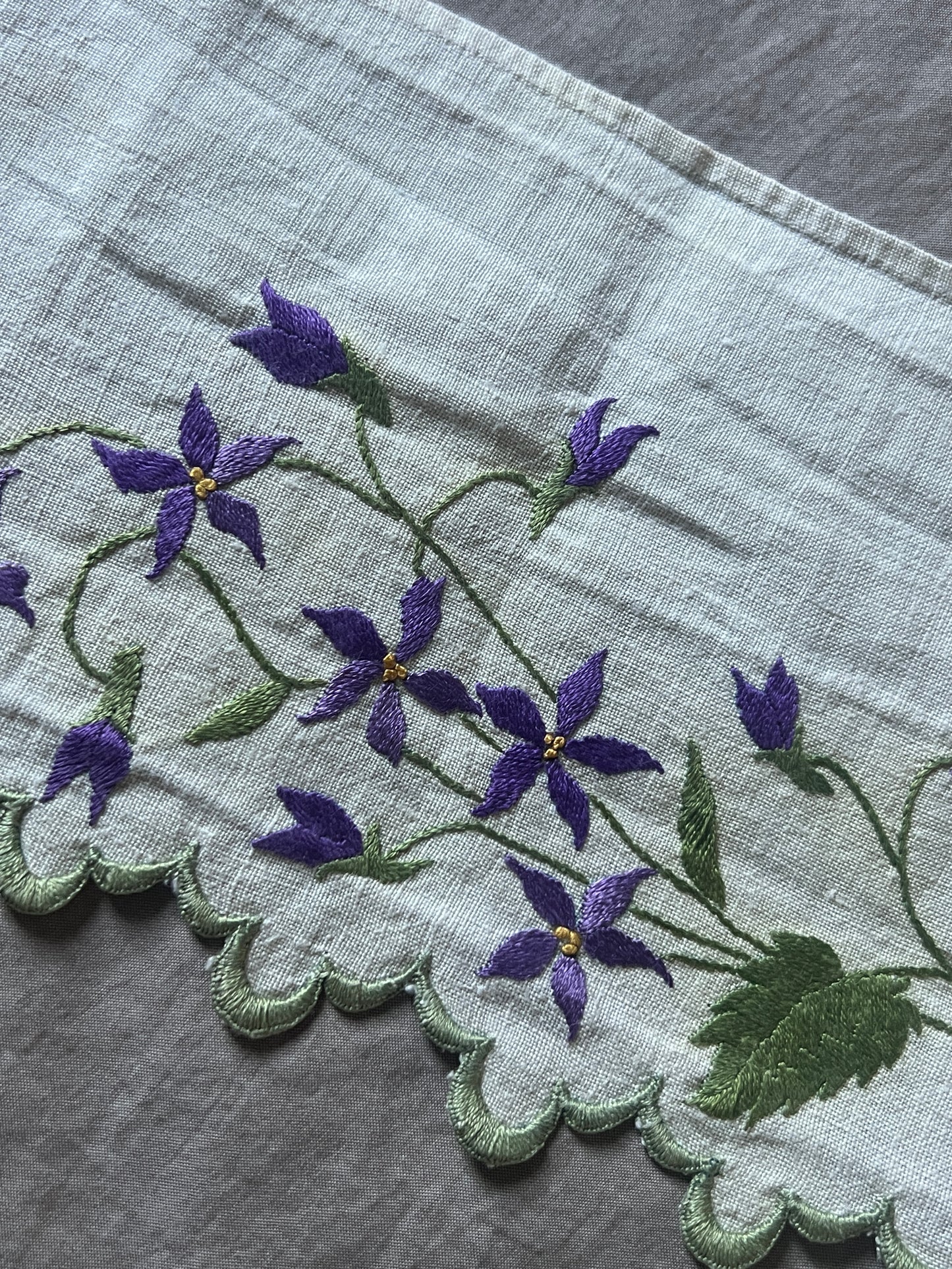 刺繍飾り布