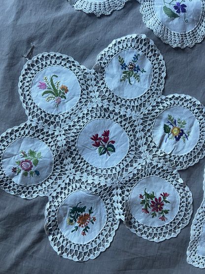 お花の刺繍のクロスセット