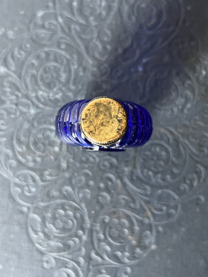 ★古い小瓶(ブルー)