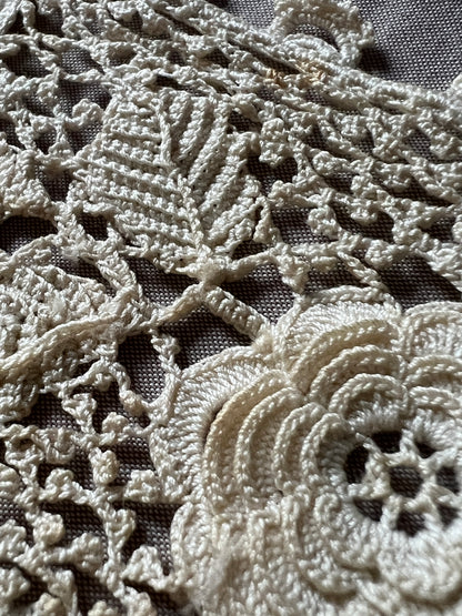 レースと刺繍の飾りパーツセット