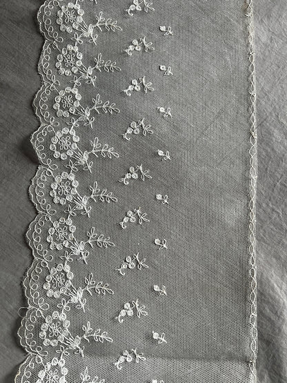 ★チュール刺繍レース