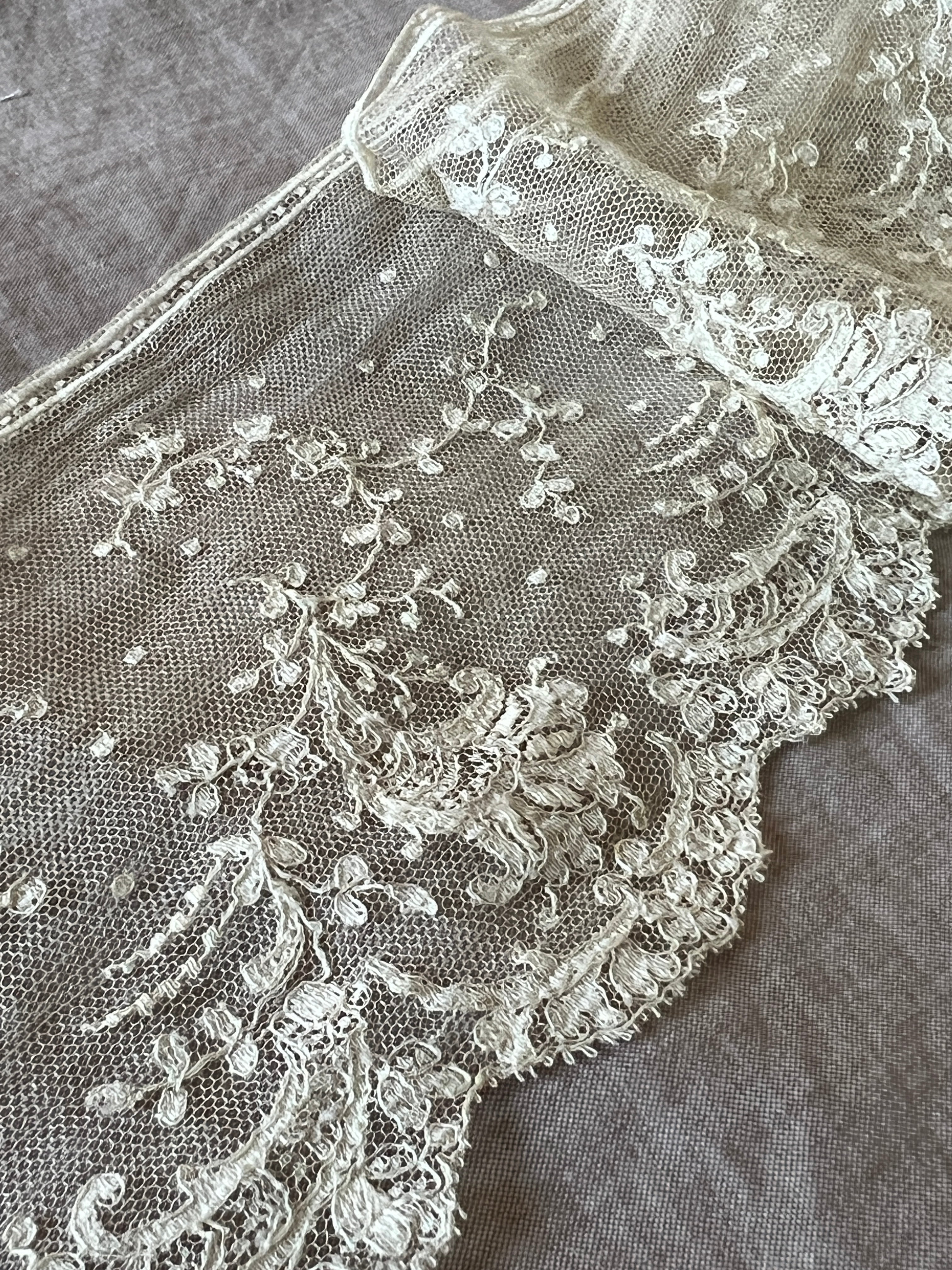 アンティークレース – France Antique 銀色アンティーク