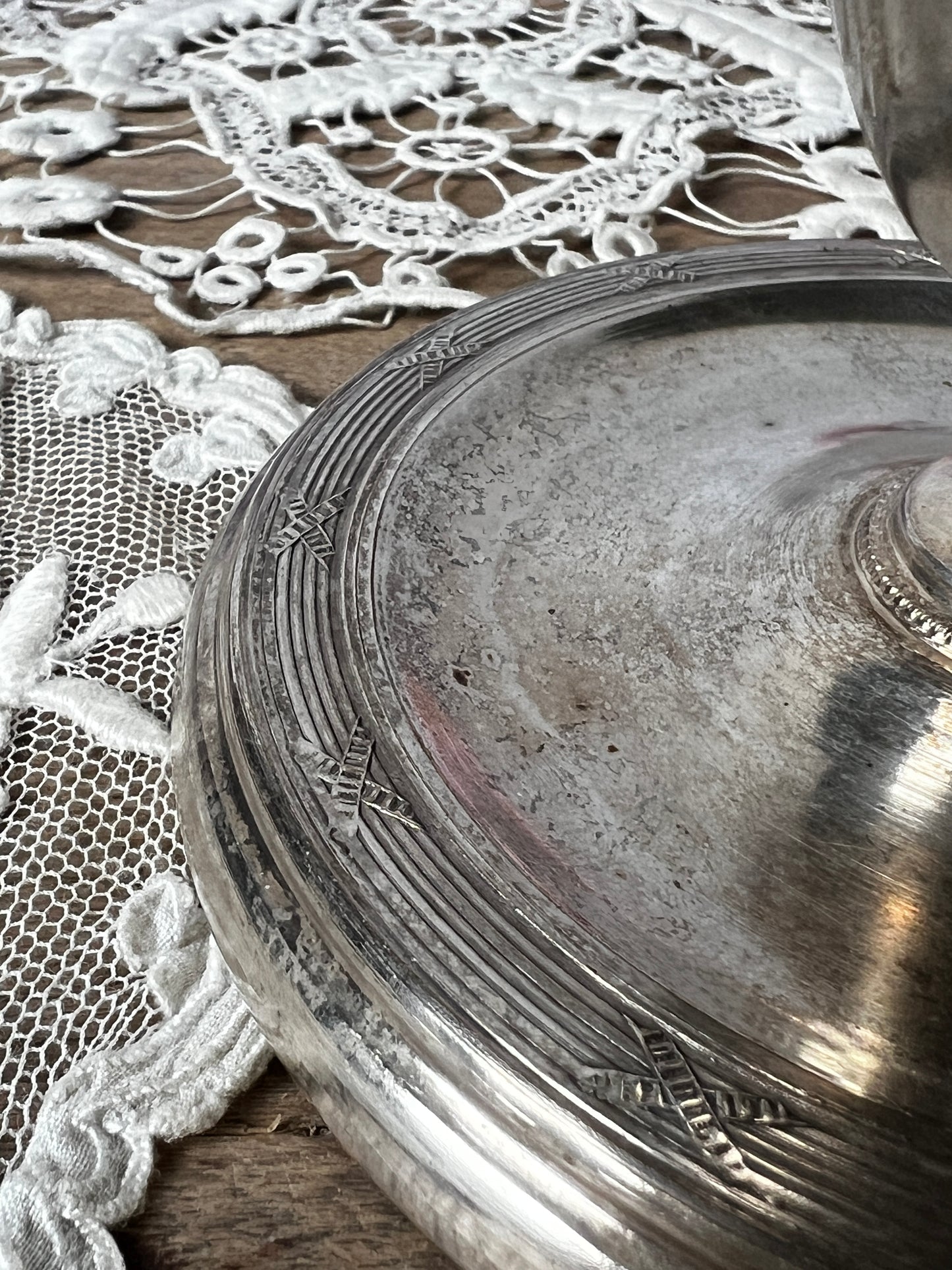 ★メタル製エッグスタンド