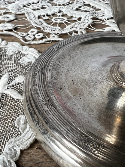 ★メタル製エッグスタンド