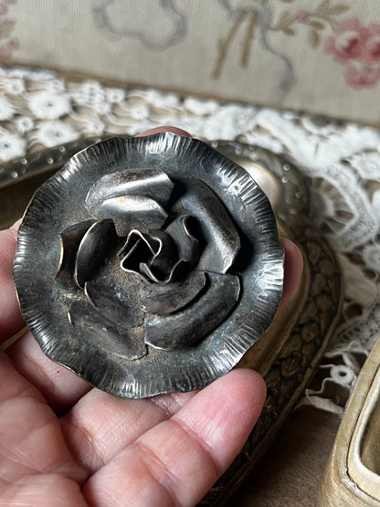 アンティークブローチ