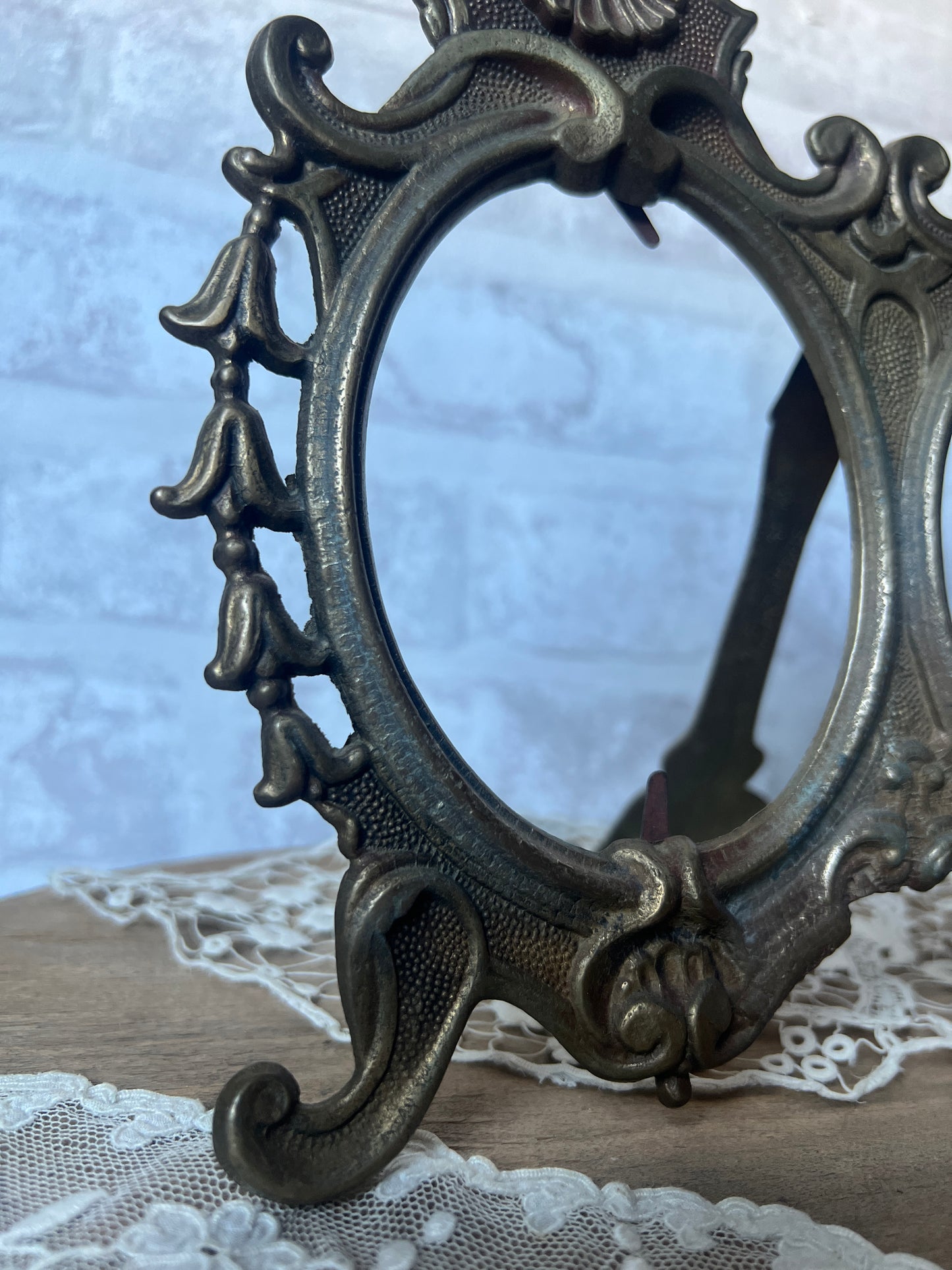 ★メタル製ツインフレームスタンド