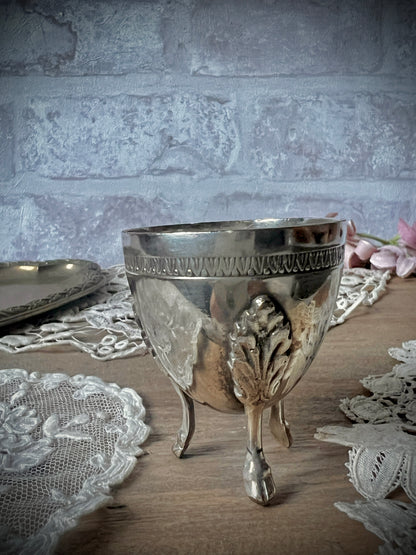 獣脚銀エッグスタンド