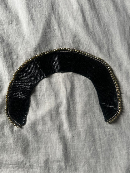 ビーズ刺繍の飾り襟(黒)