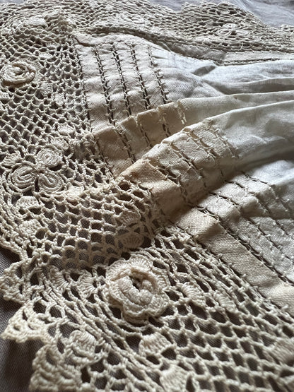 レースと刺繍の飾りパーツセット