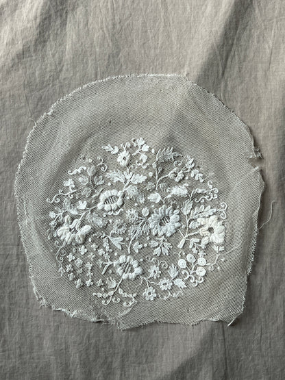 チュール刺繍ボネトップ
