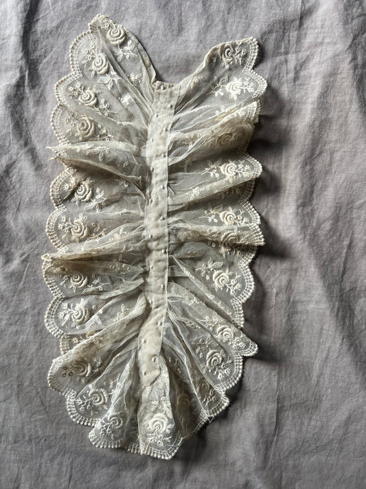 チュール刺繍レース胸元飾り