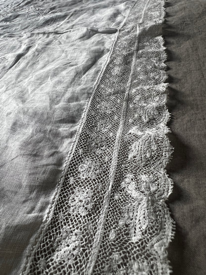白刺繍クロス