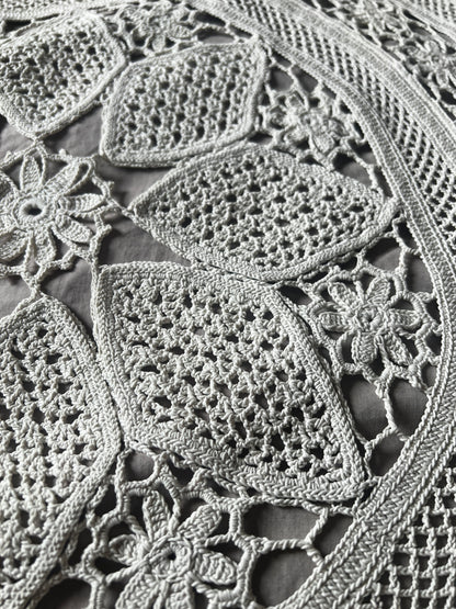 クロシェレースクロス