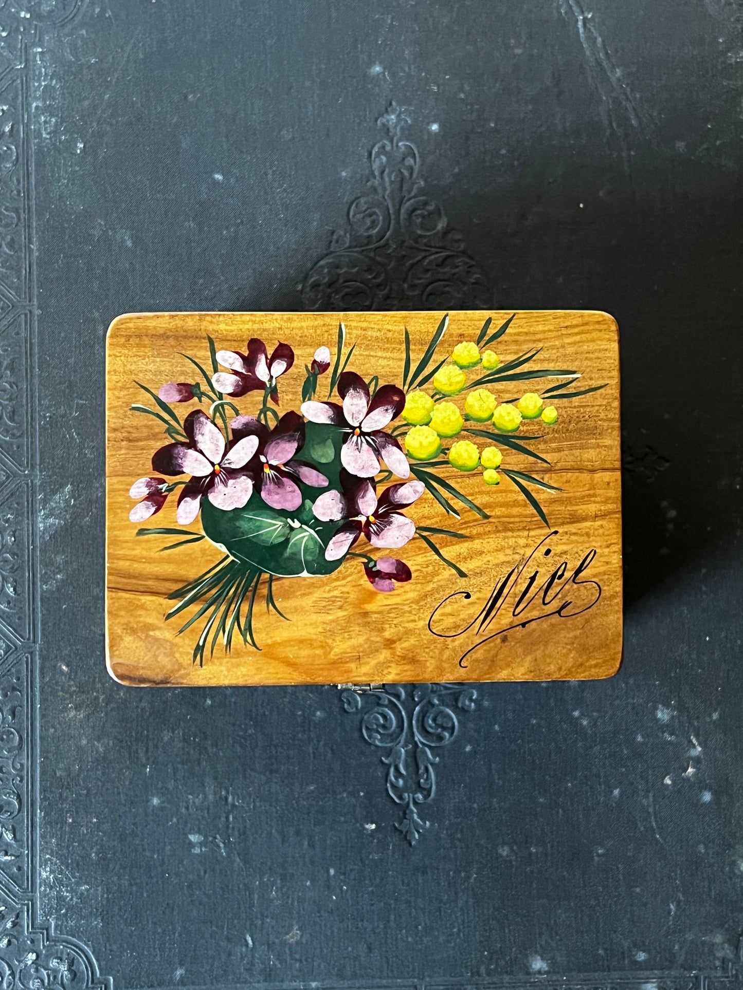 ★スミレとミモザのモシュリンヌ