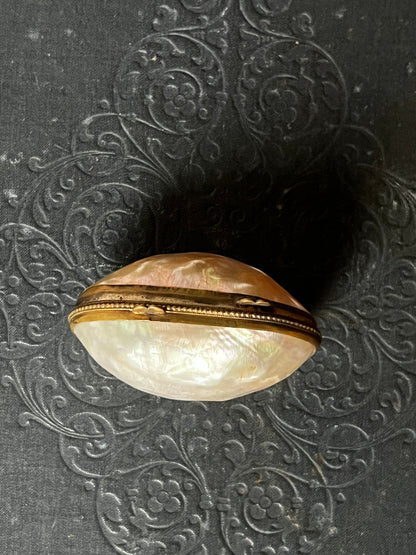 マザーオブパールの小物ケース