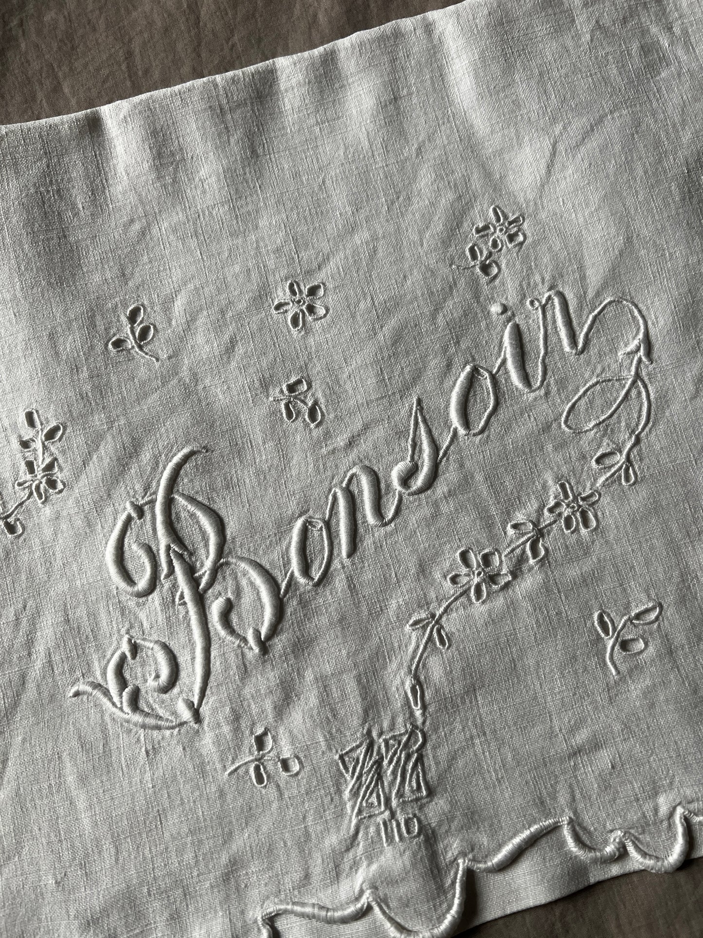 ★刺繍のランジェリーサック(Bonsoir)