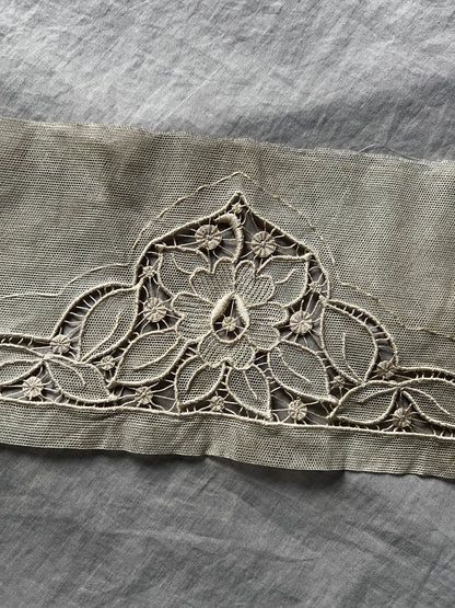 アンティークレース