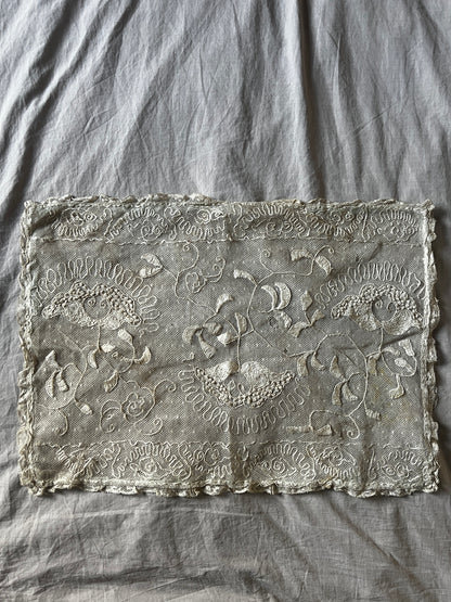 チュールレースクッションケース