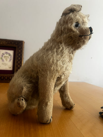 古いぬいぐるみ