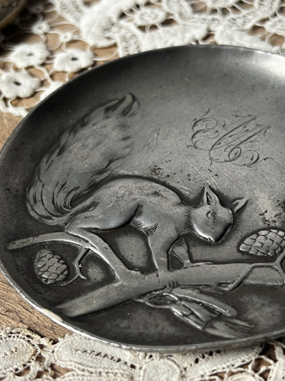 ★リスとモノグラムの小皿