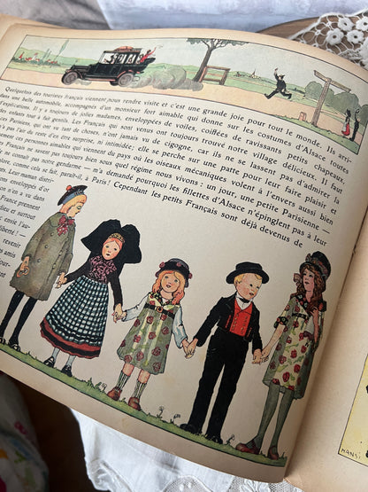 ★古い絵本(MON VILLAGE)