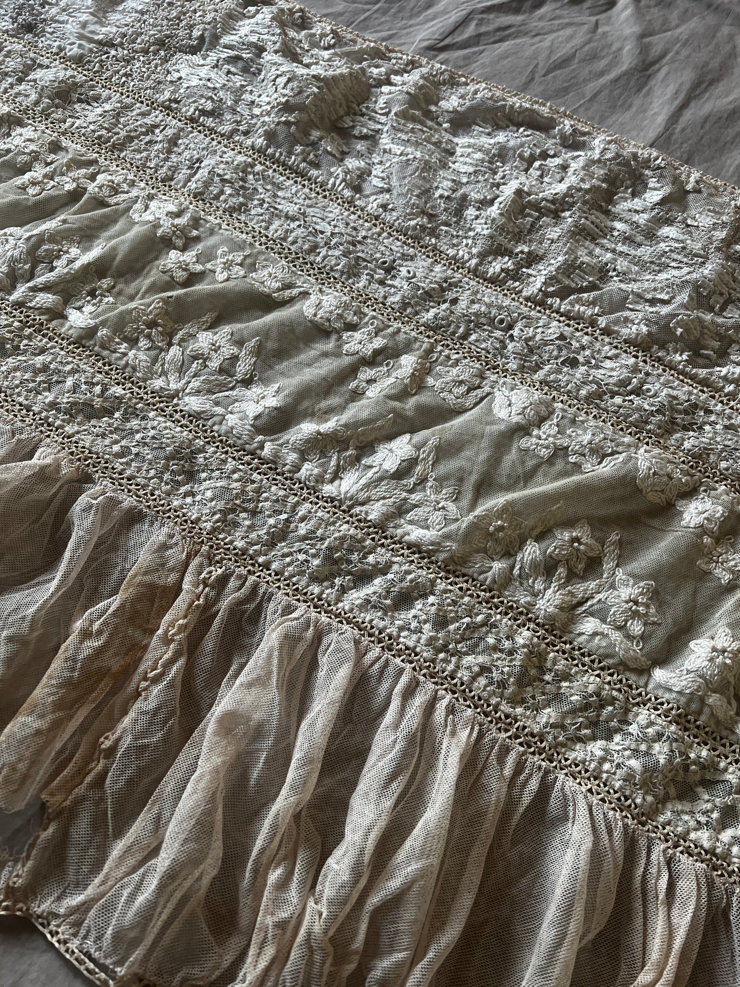 レース飾り端布(ダメージ)