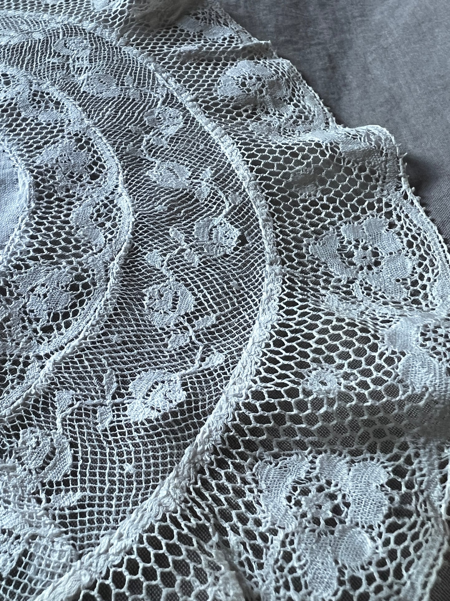 アンティークレースドイリー