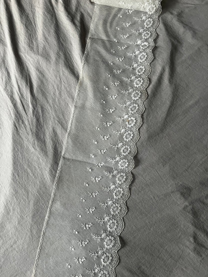 ★チュール刺繍レース