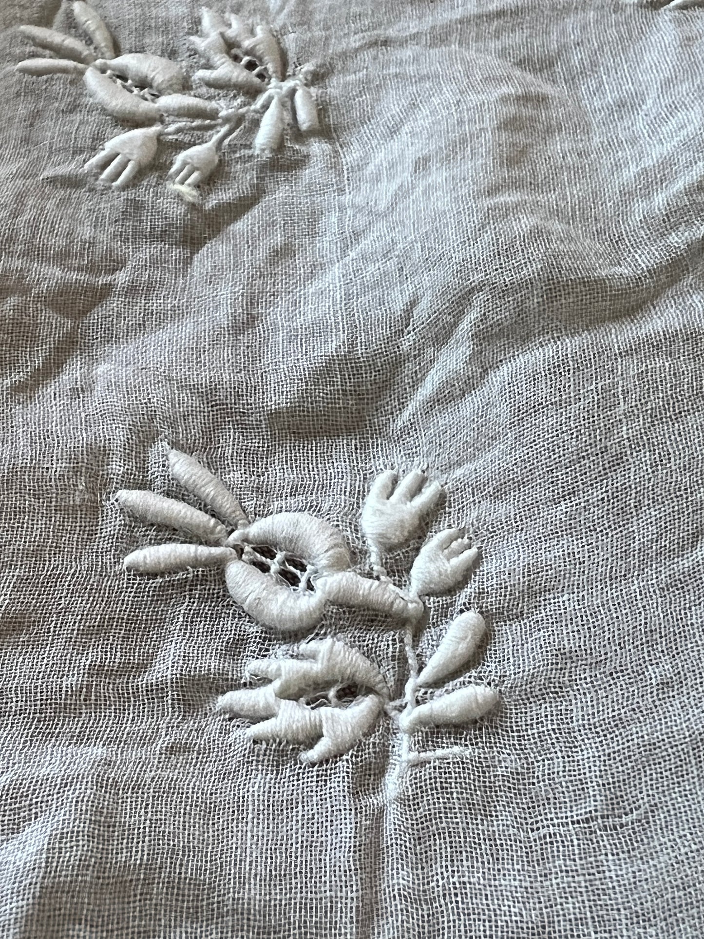 白刺繍フリルショール