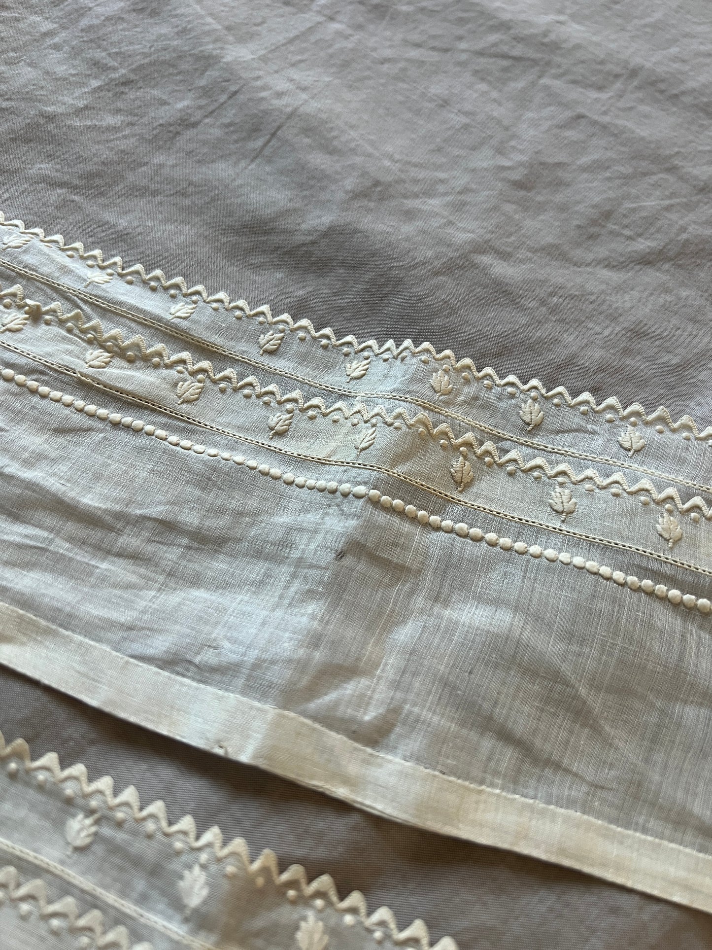 白刺繍飾り襟
