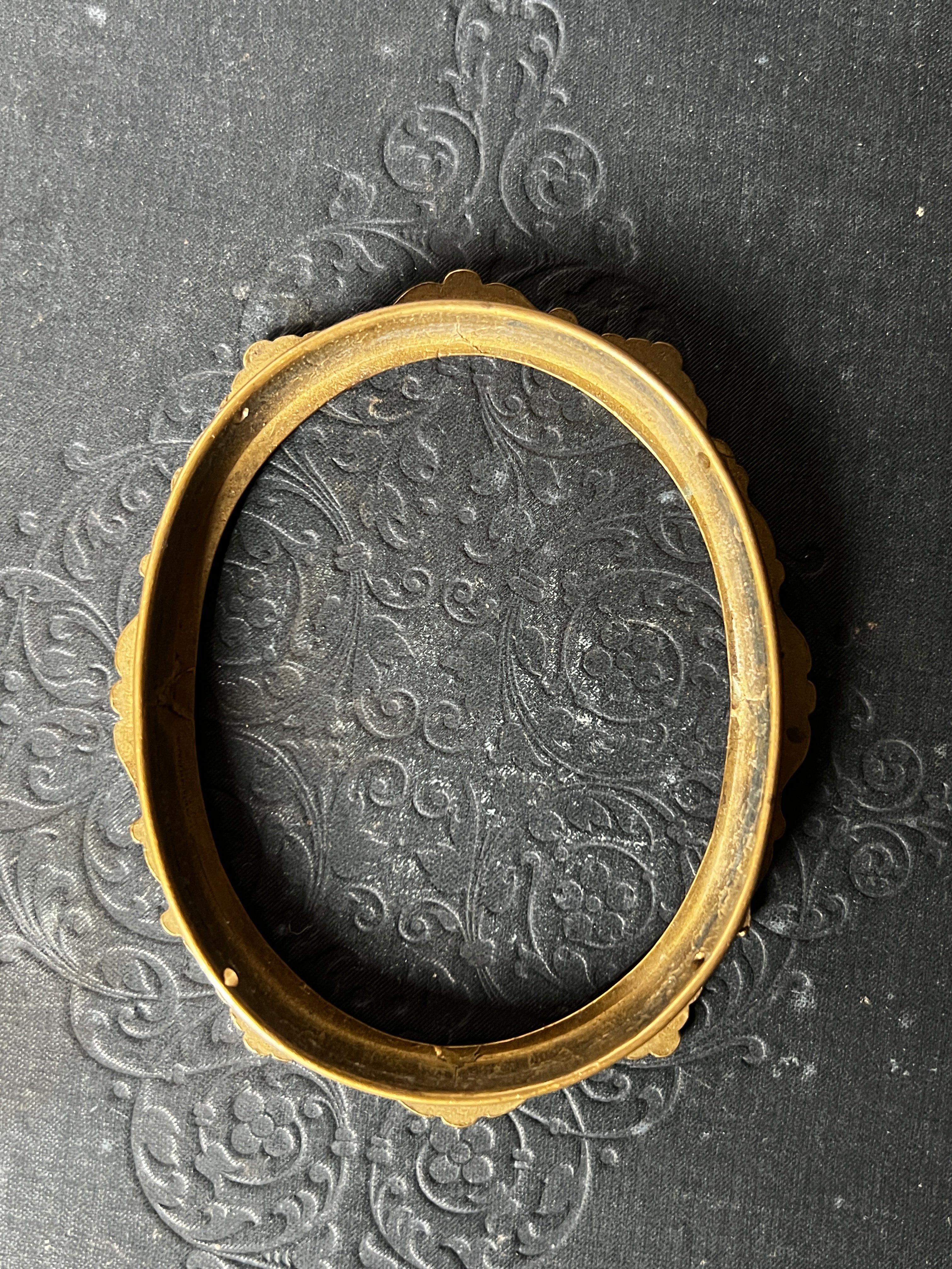 真鍮製楕円ミニフレーム – France Antique 銀色アンティーク